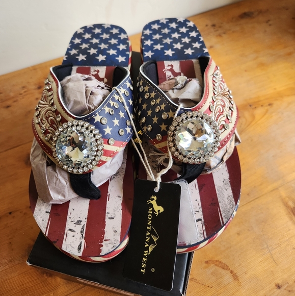NIB Montana West American Pride Flip Flops - Picture 4 of 9
